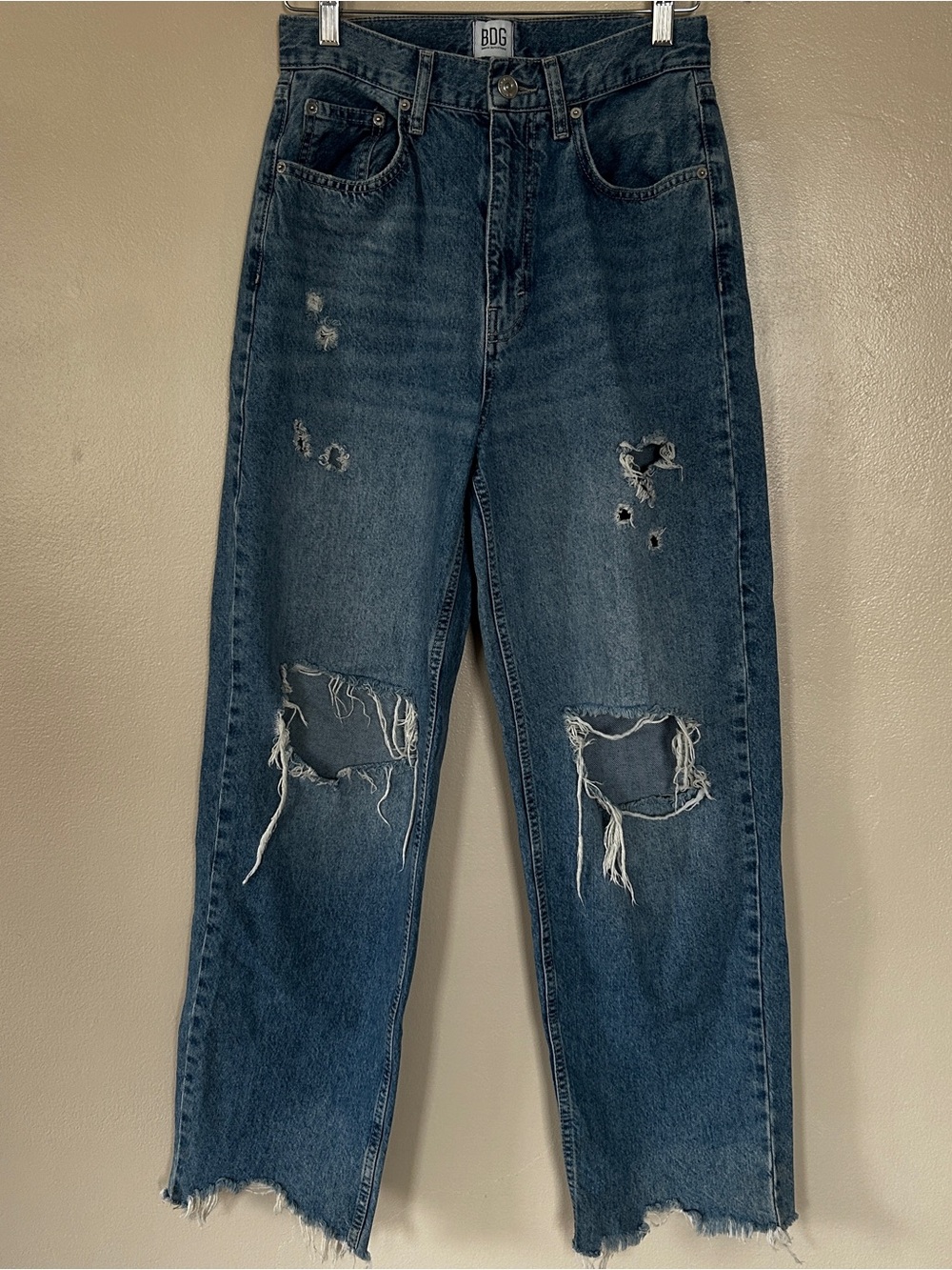 BDG Urban Outfitters High Rise Baggy Jeans Size 28 Distressed Ripped Raw Hem